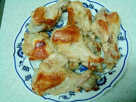 手羽元で塩焼き鶏